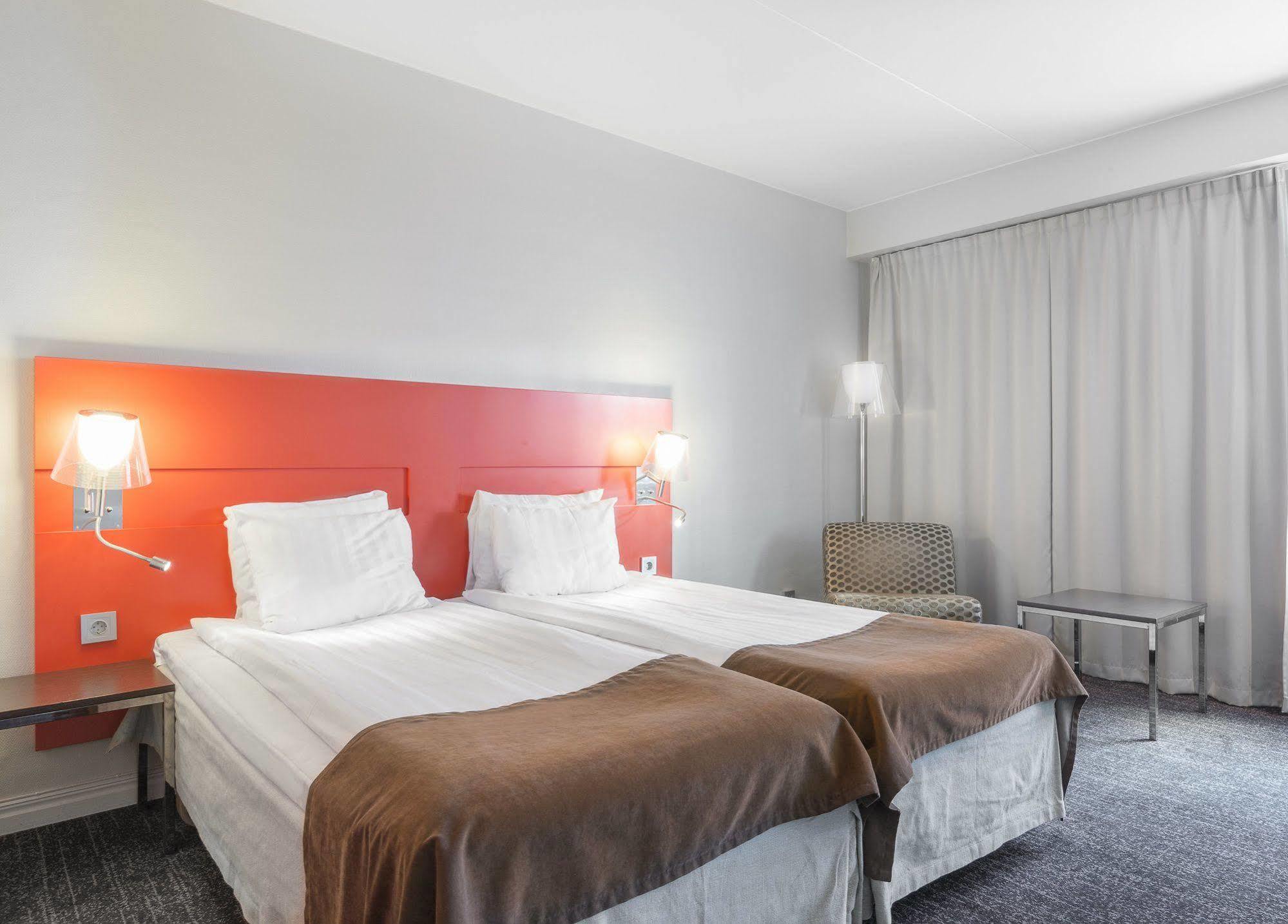 Quality Hotel נאקה מראה חיצוני תמונה