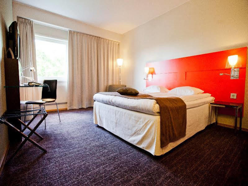 Quality Hotel נאקה מראה חיצוני תמונה