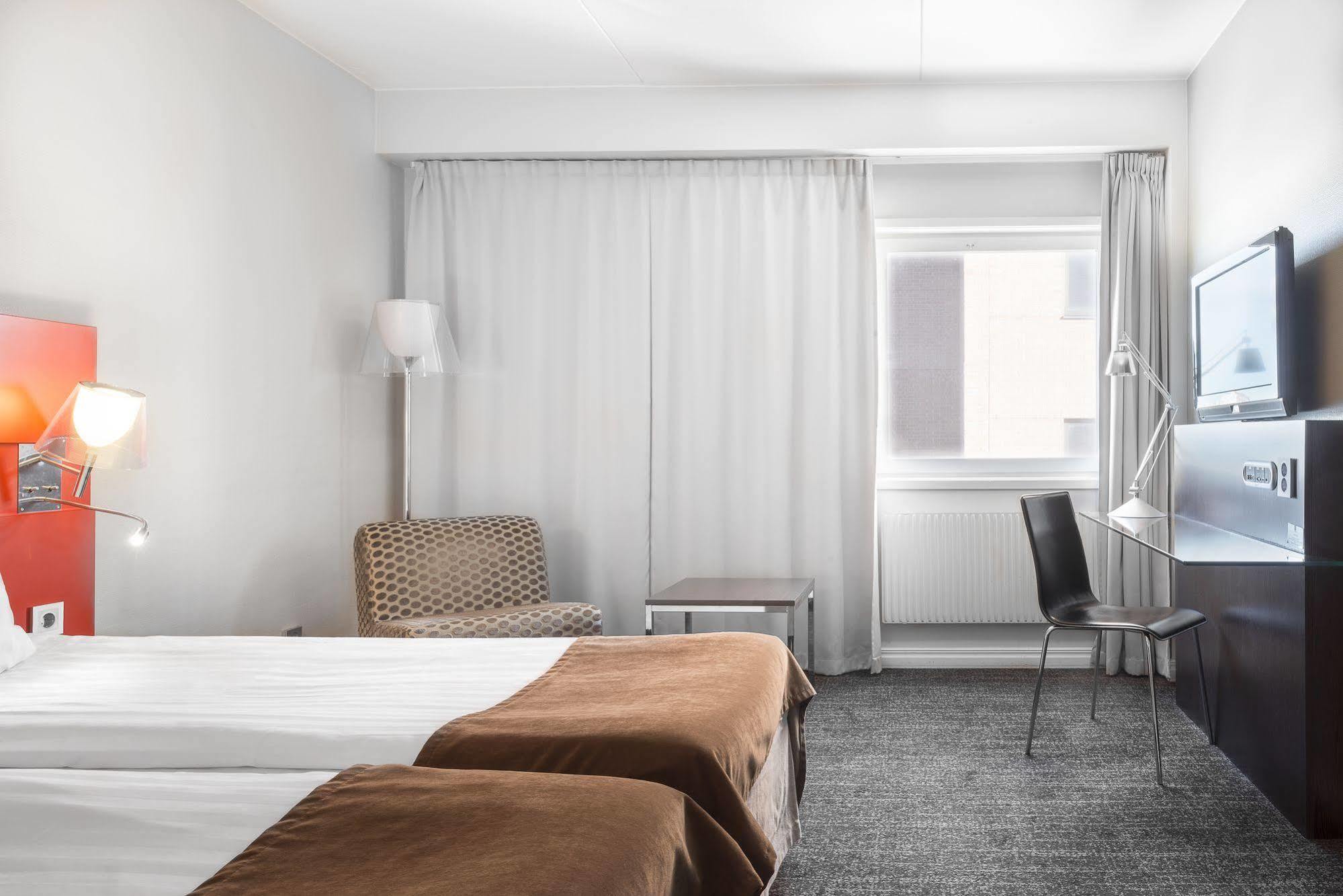 Quality Hotel נאקה מראה חיצוני תמונה
