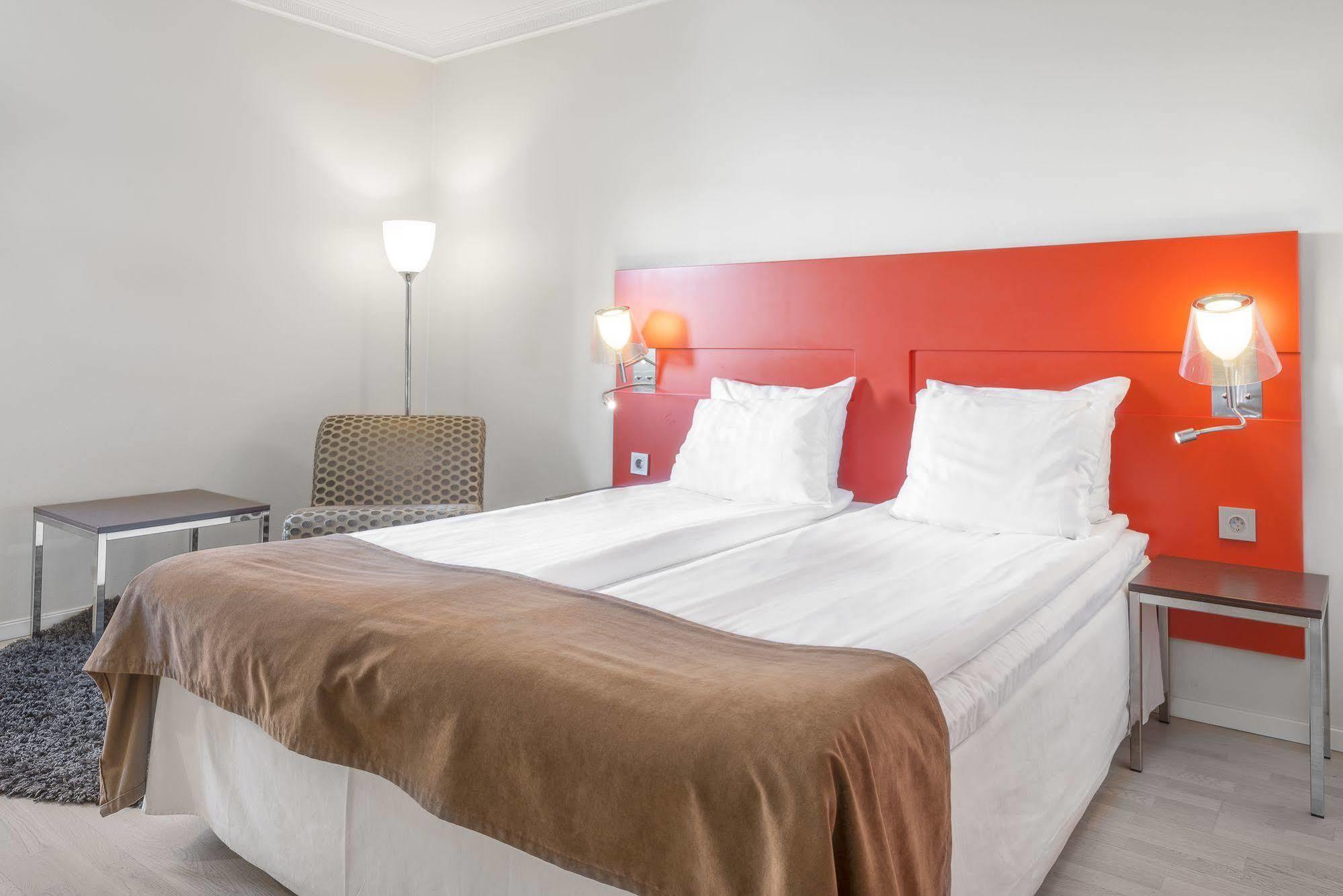 Quality Hotel נאקה מראה חיצוני תמונה
